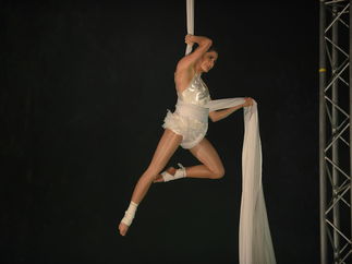 Promo Aerial Silk Displays Circus Performer London