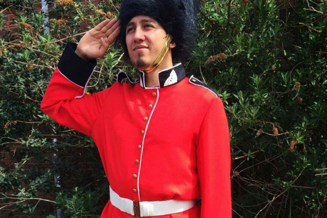 Promo London Guards London Guards Walkabout Characters Leicestershire