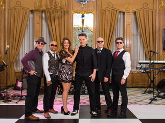 Promo License To Thrill Function Band Hertfordshire