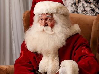 Promo Yuletide Santas Christmas Entertainer London