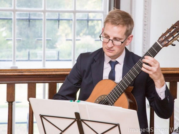 Promo Luke Classical Guitar Classical Guitarist Hertfordshire