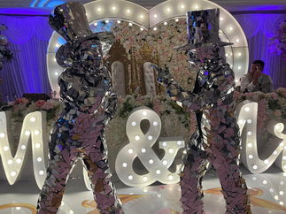 Promo Magic Mirror Men Walkabout Mirror People London