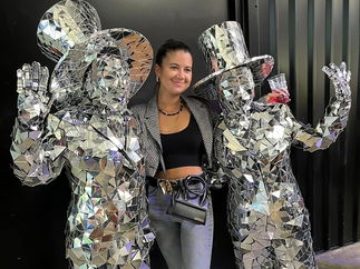 Promo Magic Mirror Men Walkabout Mirror People London