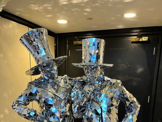 Promo Magic Mirror Men Walkabout Mirror People London