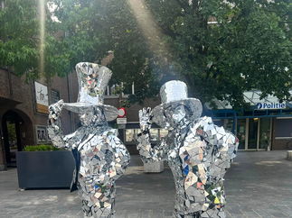 Promo Magic Mirror Men Walkabout Mirror People London