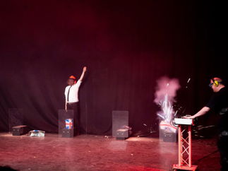 Promo Comedy Magician Jeremy Comedy Stage Magician Cambridgeshire