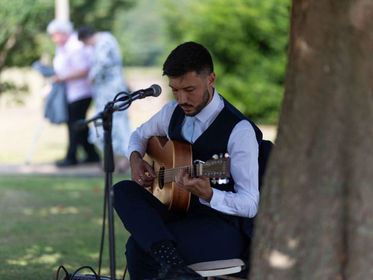 artists similar to Lloyd Rees