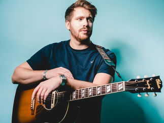 Promo Andy Michaels Solo Singer-Guitarist Gloucestershire