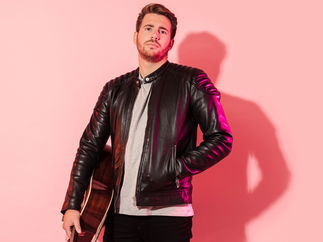 Promo Andy Michaels Solo Singer-Guitarist Gloucestershire