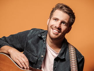 Promo Andy Michaels Solo Singer-Guitarist Gloucestershire