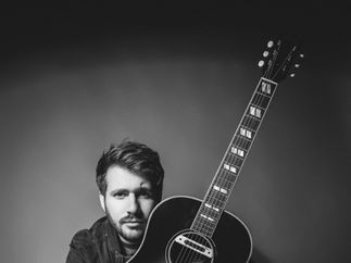 Promo Andy Michaels Solo Singer-Guitarist Gloucestershire