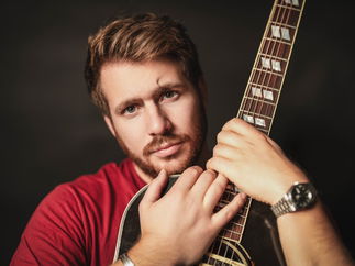 Promo Andy Michaels Solo Singer-Guitarist Gloucestershire