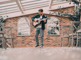 Promo Andy Michaels Acoustic Jukebox Solo Singer-Guitarist Gloucestershire