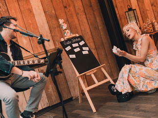 Promo Andy Michaels Acoustic Jukebox Solo Singer-Guitarist Gloucestershire