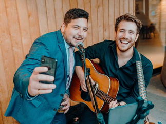 Promo Andy Michaels Solo Singer-Guitarist Gloucestershire