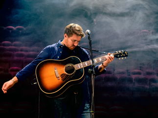 Promo Andy Michaels Solo Singer-Guitarist Gloucestershire