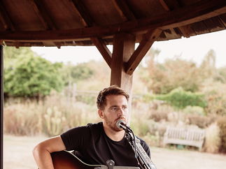 Promo Andy Michaels Solo Singer-Guitarist Gloucestershire