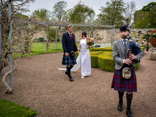 Promo Real Scottish Bagpiper Piper London