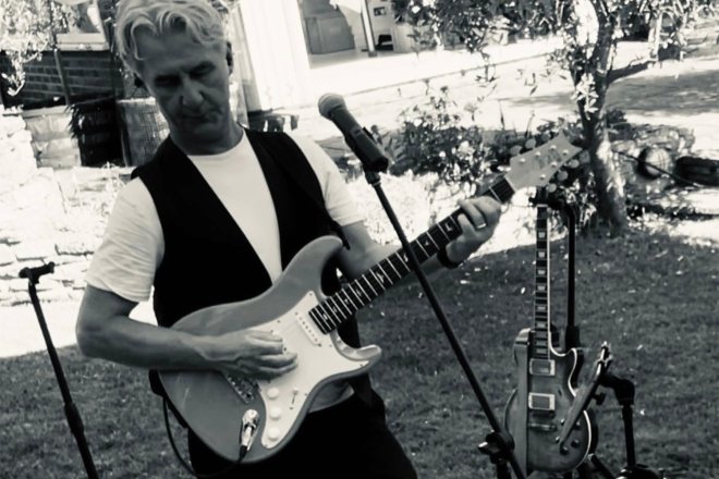 Promo Mark Costello Solo singer-guitarist with tracks Gloucestershire