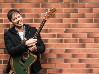 Promo Mark Stevens Solo Singer/ Guitarist Nottinghamshire