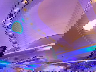 Promo Giant Martini Dancer Dancer Kent