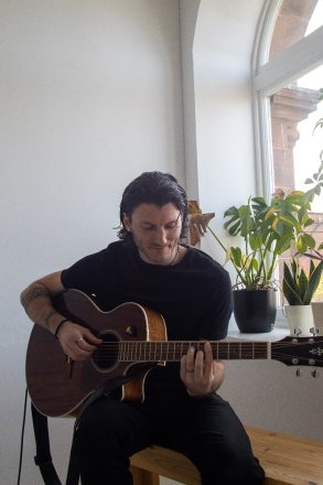 Promo Matthew J Singer Guitarist Edinburgh