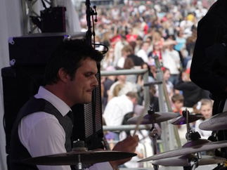 Promo Apollo Groove Party Band Surrey