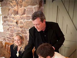 Promo Chris Vincent Close Up Magician Staffordshire