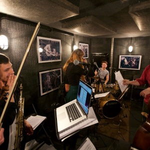 Promo Moon River Ensemble  Essex