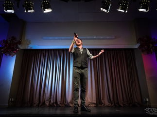 Promo Tom Charles Singer Guitarist Newcastle upon Tyne