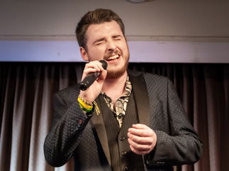 Promo Tom Charles Singer Guitarist Newcastle upon Tyne