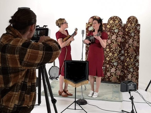 Promo Nancy and Pearl Vintage Ukulele and Vocal Duo Merseyside