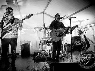 Promo New Light Rock and Pop Trio Essex