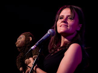 Promo Nina Conti Comedian London