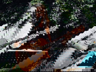 Promo Oliver Archer Singer Guitarist London