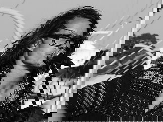 Promo Oliver Archer Singer Guitarist London