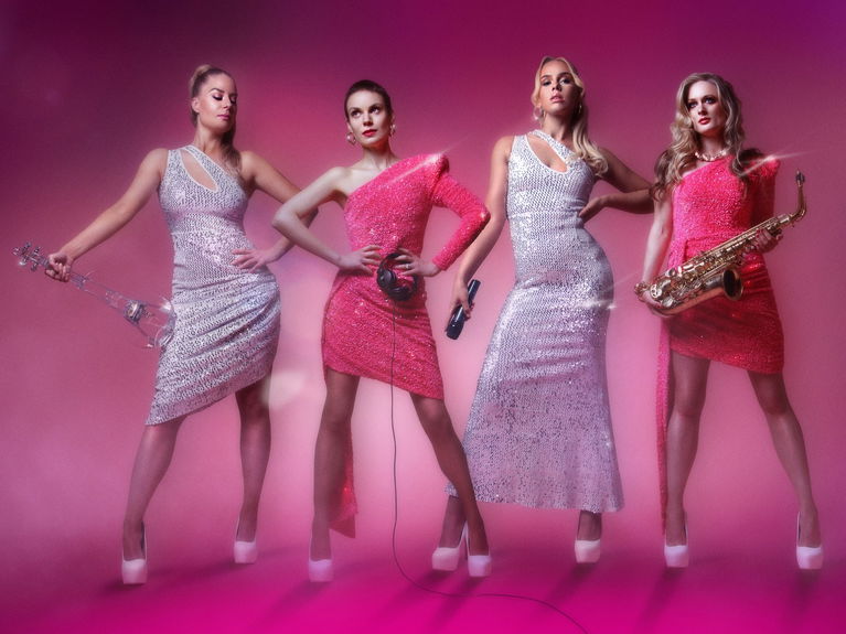 artists similar to Neon Rose Live