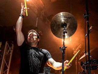 Promo DJ Live and Ibiza Percussion Experience Party DJ Bedfordshire