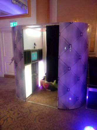 Piccadilly Booths | Photobooth London | Alive Network