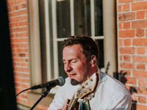 Promo Owen H Solo Singer/ Guitarist Staffordshire