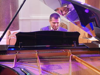 Promo Romance Pianist London