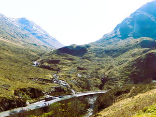 Promo Drums and Pipes Piper Edinburgh