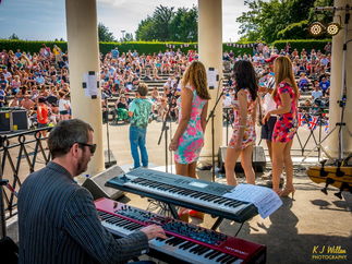 Promo Diamonds and Pearls Soul Band Lancashire