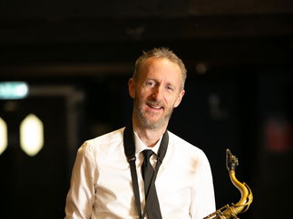 Promo Saxophonist Fred Saxophonist Hertfordshire