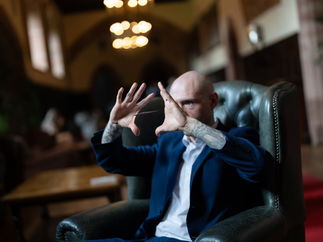 Promo Sam Holt Magician Cheshire