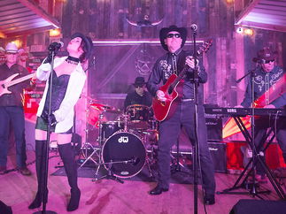 Promo Man! I Feel Like Shania Country Music Nottinghamshire