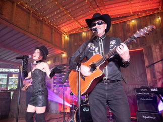 Promo Man! I Feel Like Shania Country Music Nottinghamshire