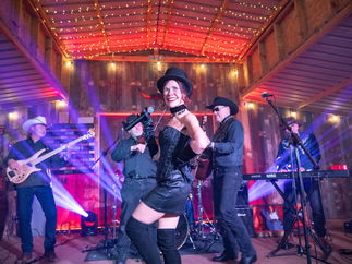 Promo Man! I Feel Like Shania Country Music Nottinghamshire