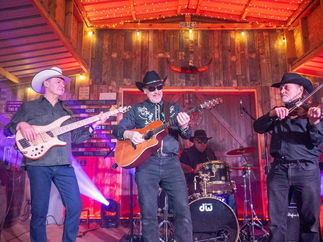 Promo Man! I Feel Like Shania Country Music Nottinghamshire