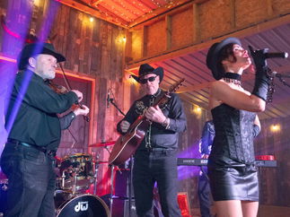 Promo Man! I Feel Like Shania Country Music Nottinghamshire